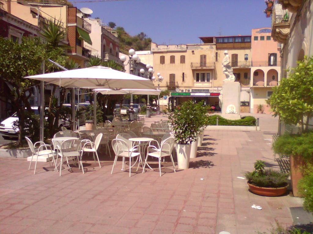 Lina House Apartamento Giardini Naxos Quarto foto